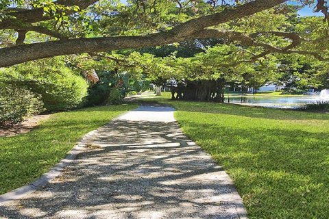 Condo in Sarasota, Florida, 2 bedrooms  № 842601 - photo 15