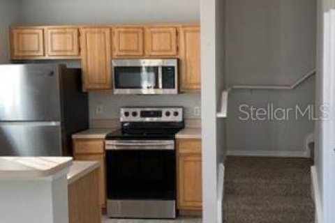 Propiedad comercial en venta en Kissimmee, Florida, 11 dormitorios, 136.57 m2 № 2092371 - foto 4