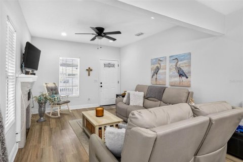 Villa ou maison à vendre à Tampa, Floride: 3 chambres, 102.56 m2 № 2359096 - photo 15