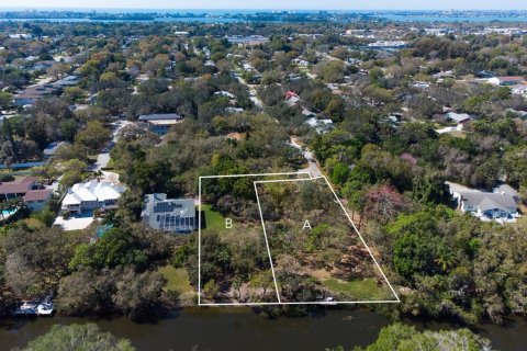 Land in Sarasota, Florida № 2097469
