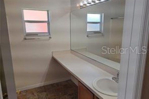 Casa en alquiler en Poinciana, Florida, 3 dormitorios, 108.23 m2 № 1828663 - foto 5