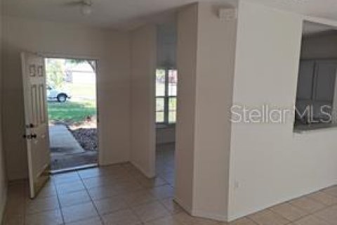 Casa en alquiler en Poinciana, Florida, 3 dormitorios, 108.23 m2 № 1828663 - foto 8