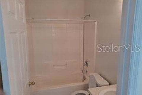 Casa en alquiler en Poinciana, Florida, 3 dormitorios, 108.23 m2 № 1828663 - foto 9