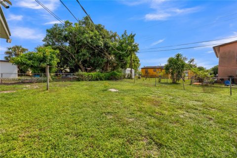 Villa ou maison à vendre à Fort Lauderdale, Floride: 3 chambres, 122.17 m2 № 2395372 - photo 20