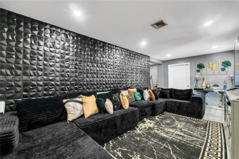 Villa ou maison à vendre à Fort Lauderdale, Floride: 3 chambres, 122.17 m2 № 2395372 - photo 14