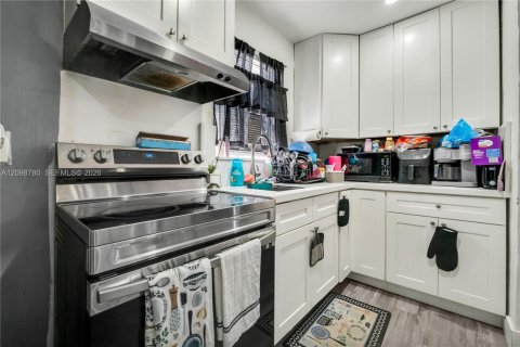 Villa ou maison à vendre à Fort Lauderdale, Floride: 3 chambres, 122.17 m2 № 2395372 - photo 6