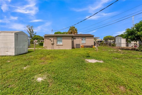 Villa ou maison à vendre à Fort Lauderdale, Floride: 3 chambres, 122.17 m2 № 2395372 - photo 18