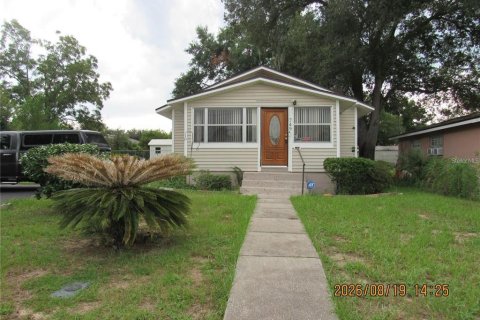 Villa ou maison à louer à Clermont, Floride: 3 chambres, 108.14 m2 № 2399061 - photo 2