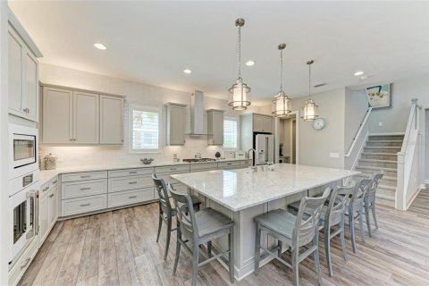 House in Sarasota, Florida 4 bedrooms, 325.16 sq.m. № 1640880 - photo 4
