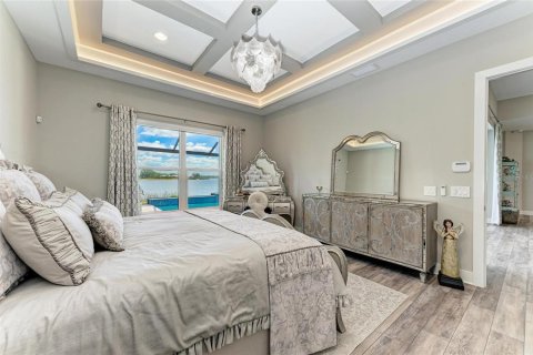 House in Sarasota, Florida 4 bedrooms, 325.16 sq.m. № 1640880 - photo 24