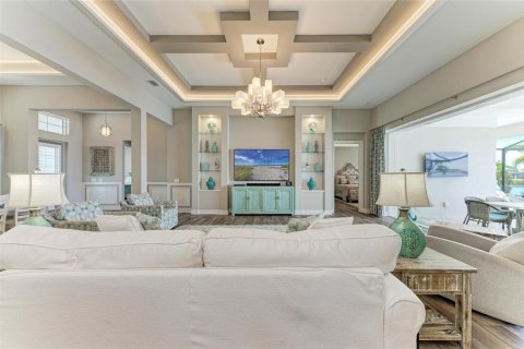 House in Sarasota, Florida 4 bedrooms, 325.16 sq.m. № 1640880 - photo 13