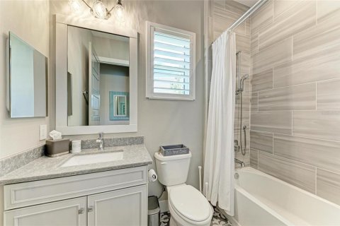 House in Sarasota, Florida 4 bedrooms, 325.16 sq.m. № 1640880 - photo 29