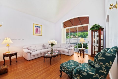 Casa en venta en Miramar, Florida, 4 dormitorios, 242.29 m2 № 1946651 - foto 3