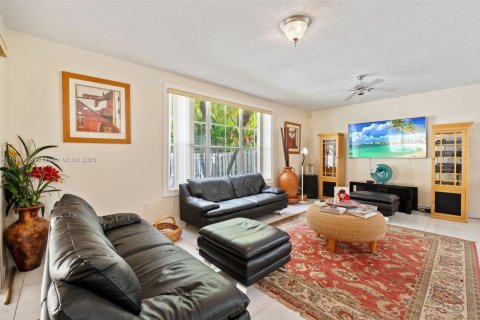 Casa en venta en Miramar, Florida, 4 dormitorios, 242.29 m2 № 1946651 - foto 4