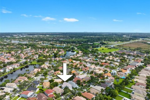 Casa en venta en Miramar, Florida, 4 dormitorios, 242.29 m2 № 1946651 - foto 30
