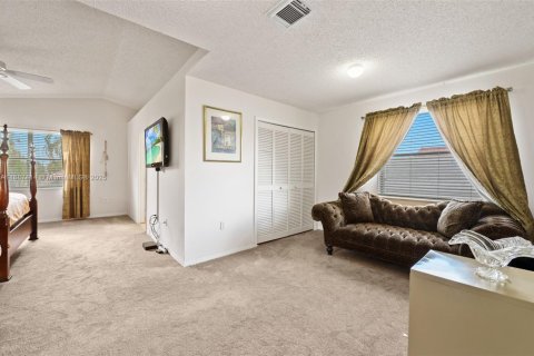 Casa en venta en Miramar, Florida, 4 dormitorios, 242.29 m2 № 1946651 - foto 16
