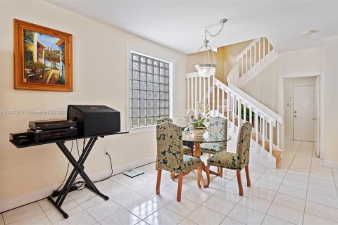 Casa en venta en Miramar, Florida, 4 dormitorios, 242.29 m2 № 1946651 - foto 7