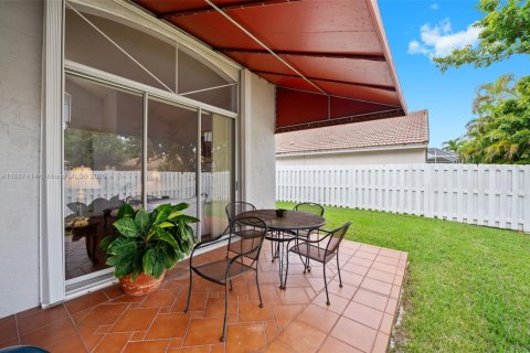Casa en venta en Miramar, Florida, 4 dormitorios, 242.29 m2 № 1946651 - foto 27