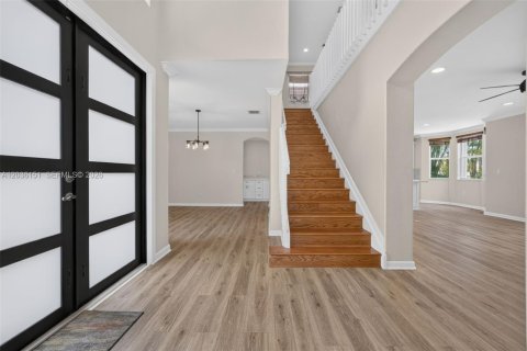 Casa en venta en Homestead, Florida, 5 dormitorios, 258.83 m2 № 2168051 - foto 4