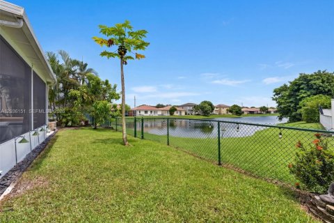Casa en venta en Homestead, Florida, 5 dormitorios, 258.83 m2 № 2168051 - foto 28