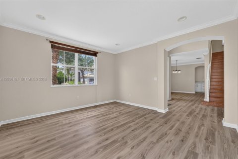 Casa en venta en Homestead, Florida, 5 dormitorios, 258.83 m2 № 2168051 - foto 5