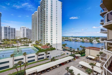 Condominio en venta en Aventura, Florida, 2 dormitorios, 139.35 m2 № 1969427 - foto 20