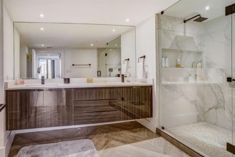 Condominio en venta en Aventura, Florida, 2 dormitorios, 139.35 m2 № 1969427 - foto 11