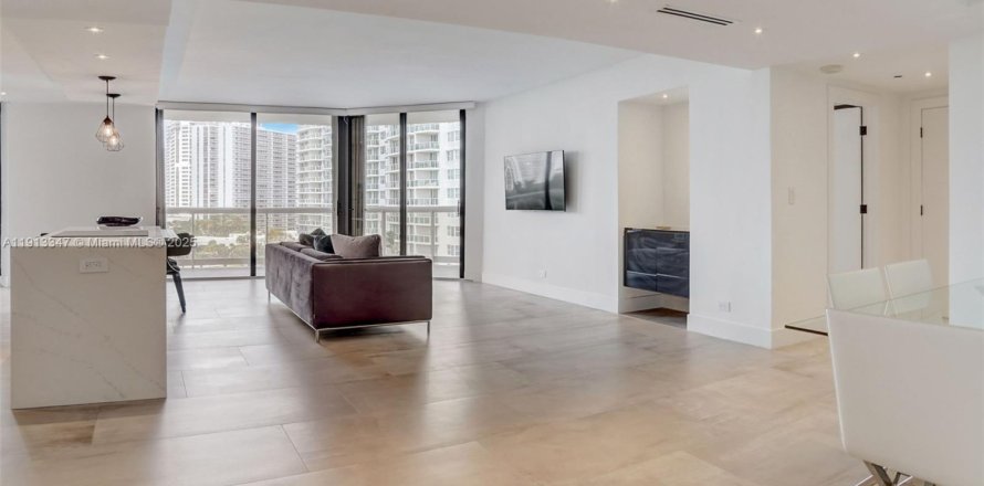 Condominio en Aventura, Florida, 2 dormitorios № 1969427