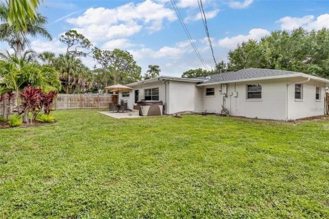 Villa ou maison à louer à Bradenton, Floride: 3 chambres, 163.69 m2 № 2211823 - photo 26