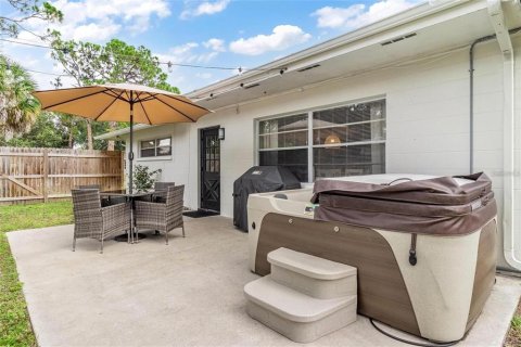 Villa ou maison à louer à Bradenton, Floride: 3 chambres, 163.69 m2 № 2211823 - photo 24