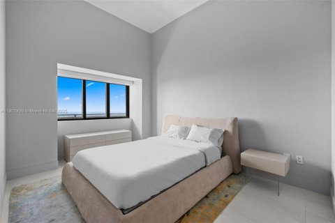 Copropriété à louer à Miami, Floride: 3 chambres, 185.15 m2 № 2019332 - photo 12