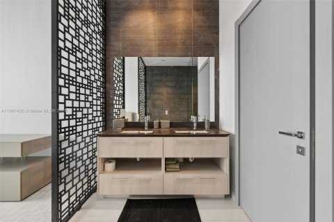 Copropriété à louer à Miami, Floride: 3 chambres, 185.15 m2 № 2019332 - photo 10