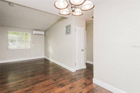 Casa en alquiler en Kissimmee, Florida, 4 dormitorios, 113.06 m2 № 1843062 - foto 7