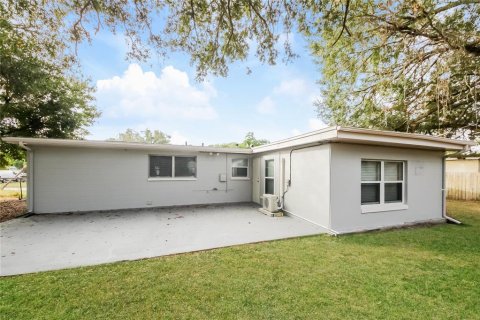 Casa en alquiler en Kissimmee, Florida, 4 dormitorios, 113.06 m2 № 1843062 - foto 16