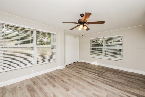 Casa en alquiler en Kissimmee, Florida, 4 dormitorios, 113.06 m2 № 1843062 - foto 5