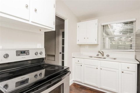 Casa en alquiler en Kissimmee, Florida, 4 dormitorios, 113.06 m2 № 1843062 - foto 9