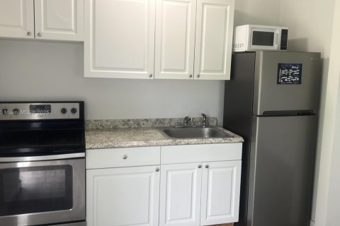 Propiedad comercial en venta en Miami, Florida, 206.8 m2 № 1966755 - foto 18