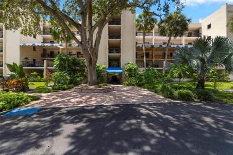 Condominio en venta en Tarpon Springs, Florida, 2 dormitorios, 104.33 m2 № 1902999 - foto 1