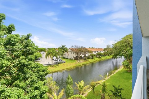 Condominio en Miami, Florida, 2 dormitorios  № 2056334