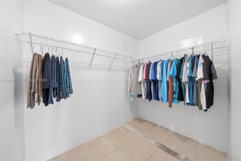 Condominio en venta en Miami, Florida, 2 dormitorios, 139.54 m2 № 2056334 - foto 12