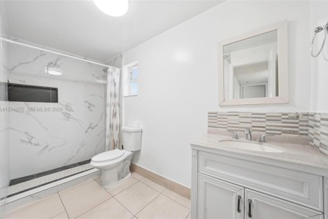 Condominio en venta en Miami, Florida, 2 dormitorios, 139.54 m2 № 2056334 - foto 14