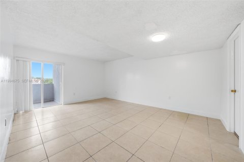 Condominio en venta en Miami, Florida, 2 dormitorios, 139.54 m2 № 2056334 - foto 8