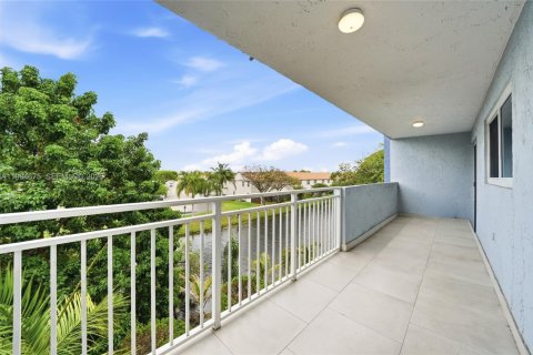 Condominio en venta en Miami, Florida, 2 dormitorios, 139.54 m2 № 2056334 - foto 16
