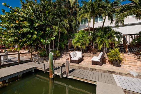 Touwnhouse à vendre à Tierra Verde, Floride: 2 chambres, 162.58 m2 № 1901863 - photo 5