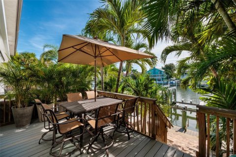 Touwnhouse à vendre à Tierra Verde, Floride: 2 chambres, 162.58 m2 № 1901863 - photo 6