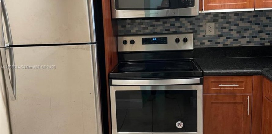 Condo à Miami, Floride, 1 chambre № 1967758