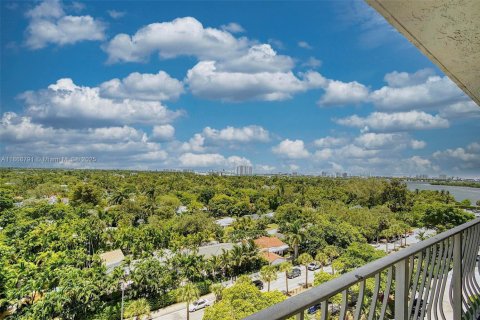Copropriété à louer à Miami, Floride: 2 chambres, 122.26 m2 № 1928714 - photo 16