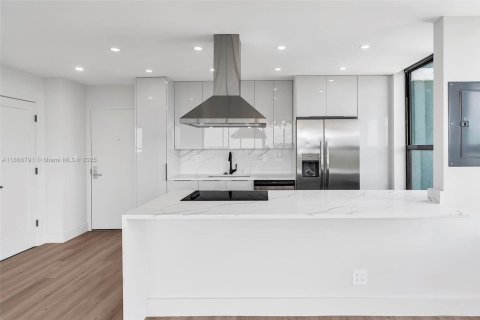 Copropriété à louer à Miami, Floride: 2 chambres, 122.26 m2 № 1928714 - photo 4
