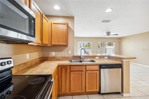 Townhouse in Kissimmee, Florida 3 bedrooms, 145.11 sq.m. № 1670204 - photo 7