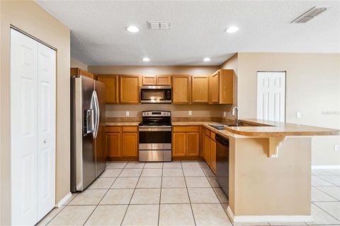 Townhouse in Kissimmee, Florida 3 bedrooms, 145.11 sq.m. № 1670204 - photo 10